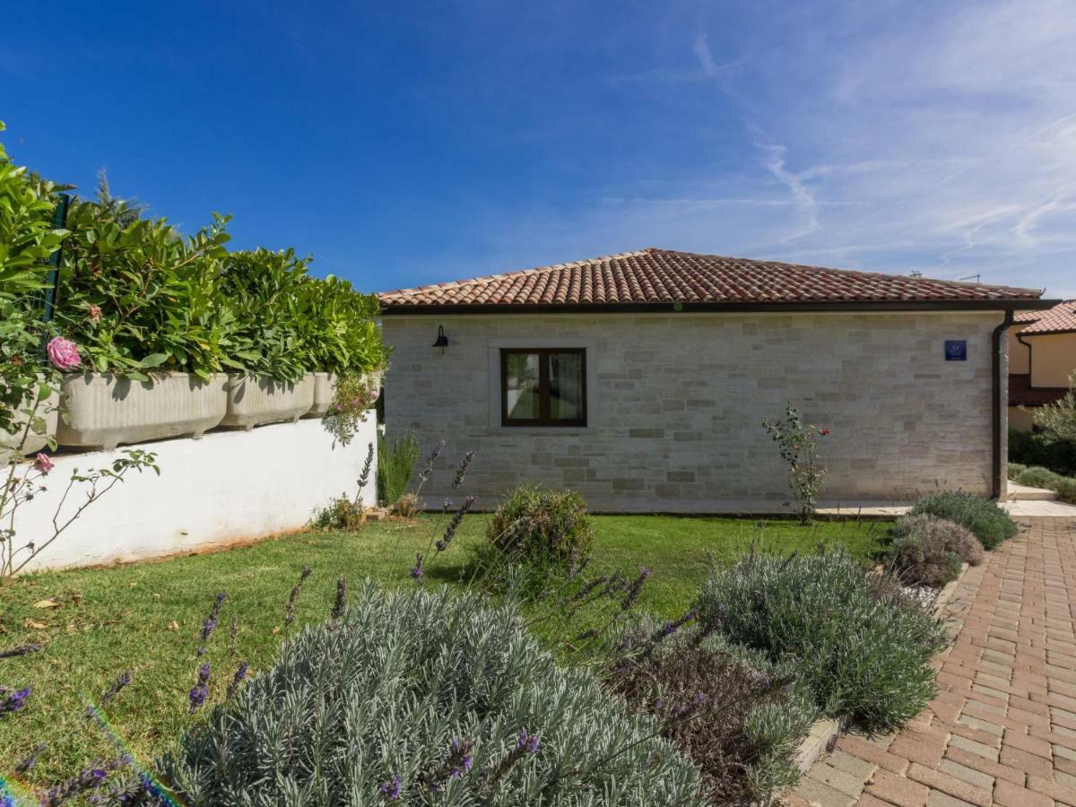 Holiday Home Villa Joy By Interhome Novigrad Istria Exteriör bild