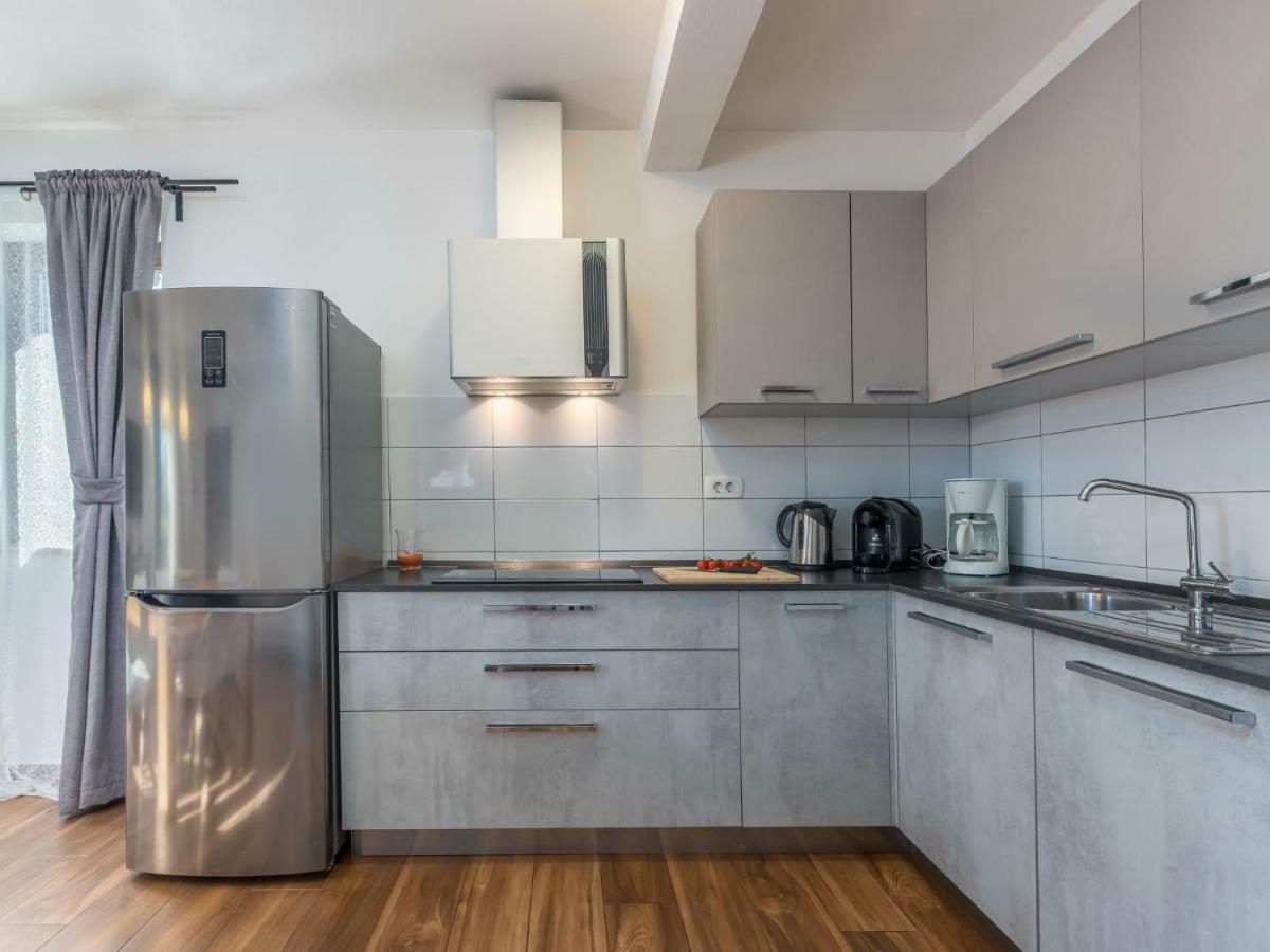 Holiday Home Villa Joy By Interhome Novigrad Istria Exteriör bild
