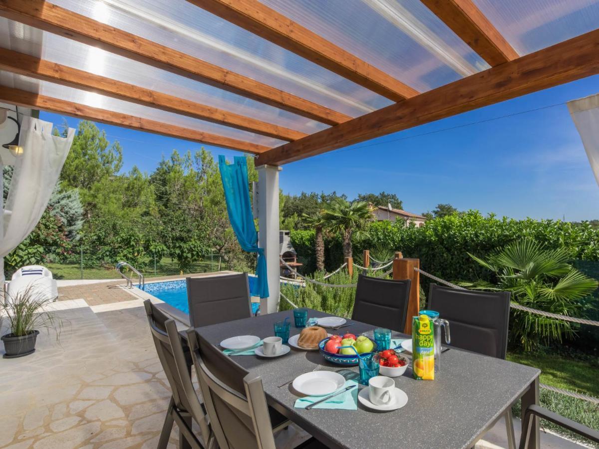 Holiday Home Villa Joy By Interhome Novigrad Istria Exteriör bild