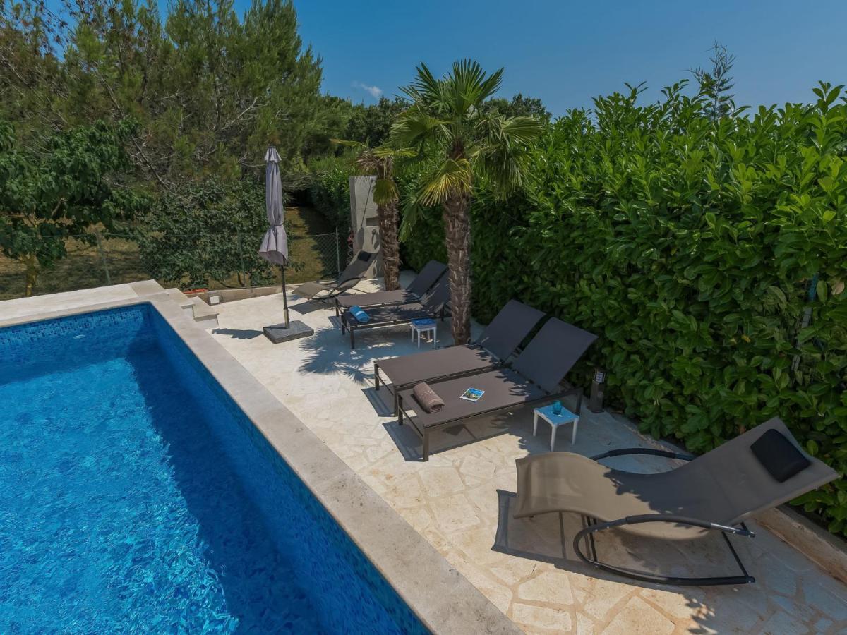 Holiday Home Villa Joy By Interhome Novigrad Istria Exteriör bild